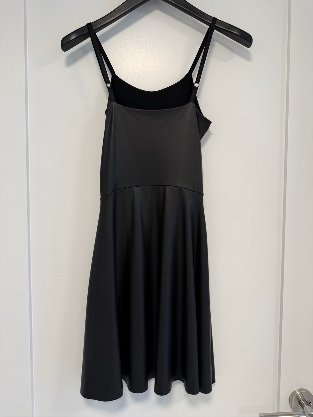 Elegant Black Midi Slip Dress with Adjustable Straps